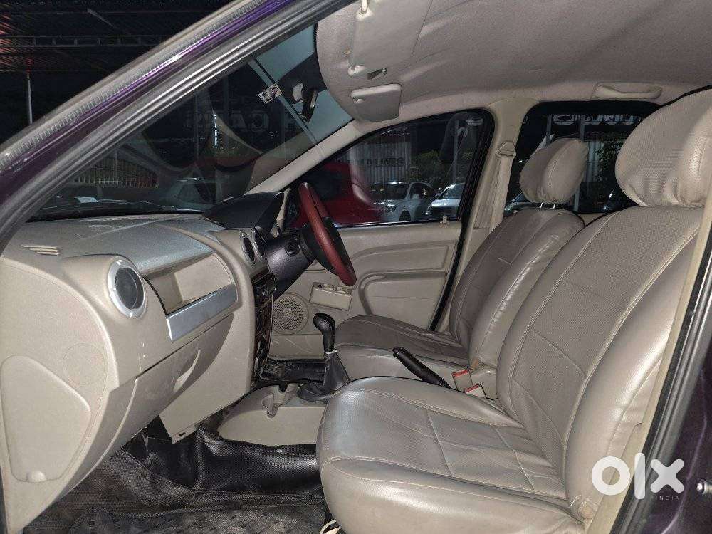 Mahindra Renault Logan Edge 1.4 Glx, 2010, Petrol