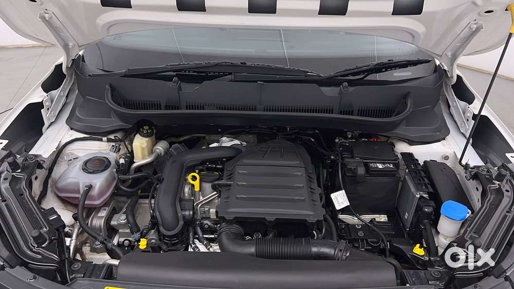 Skoda Kylaq Signature Plus At, 2025, Petrol