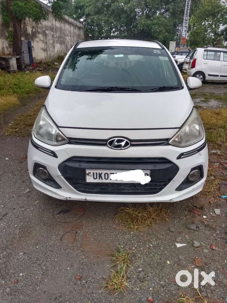 Hyundai Grand I10 Sportz, 2016, Petrol