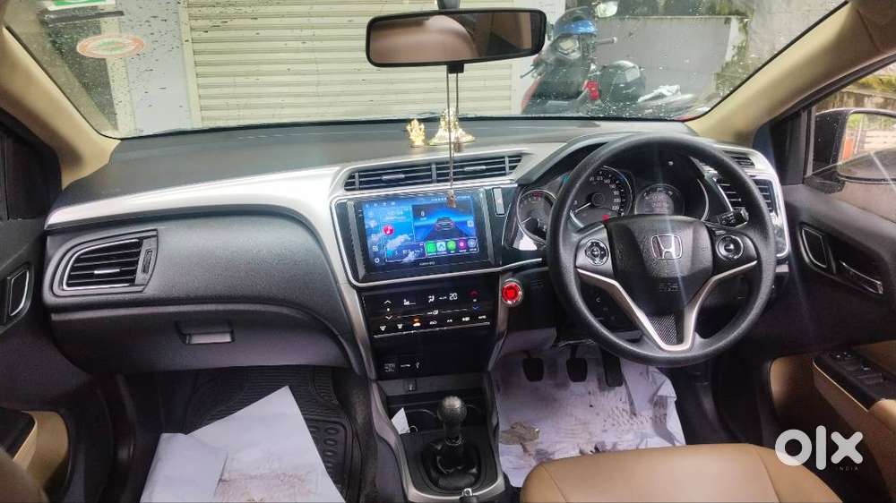 Honda City V 2019 Model Full Company Services, Accident Free Status