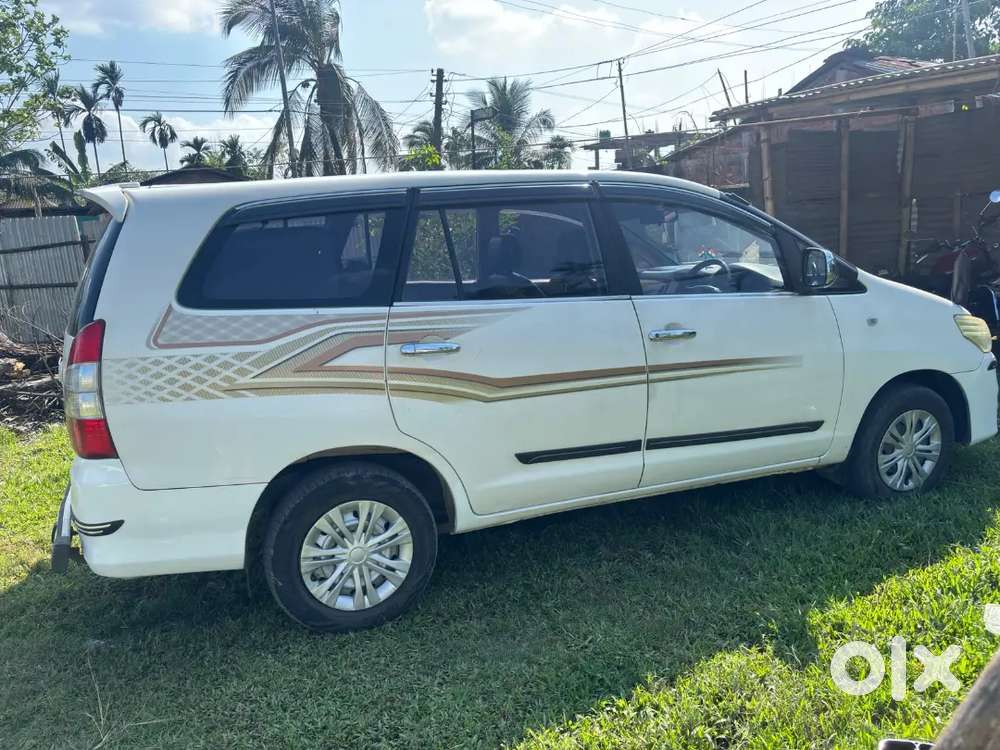 Toyota Innova 2015 Diesel 151000 Km Driven