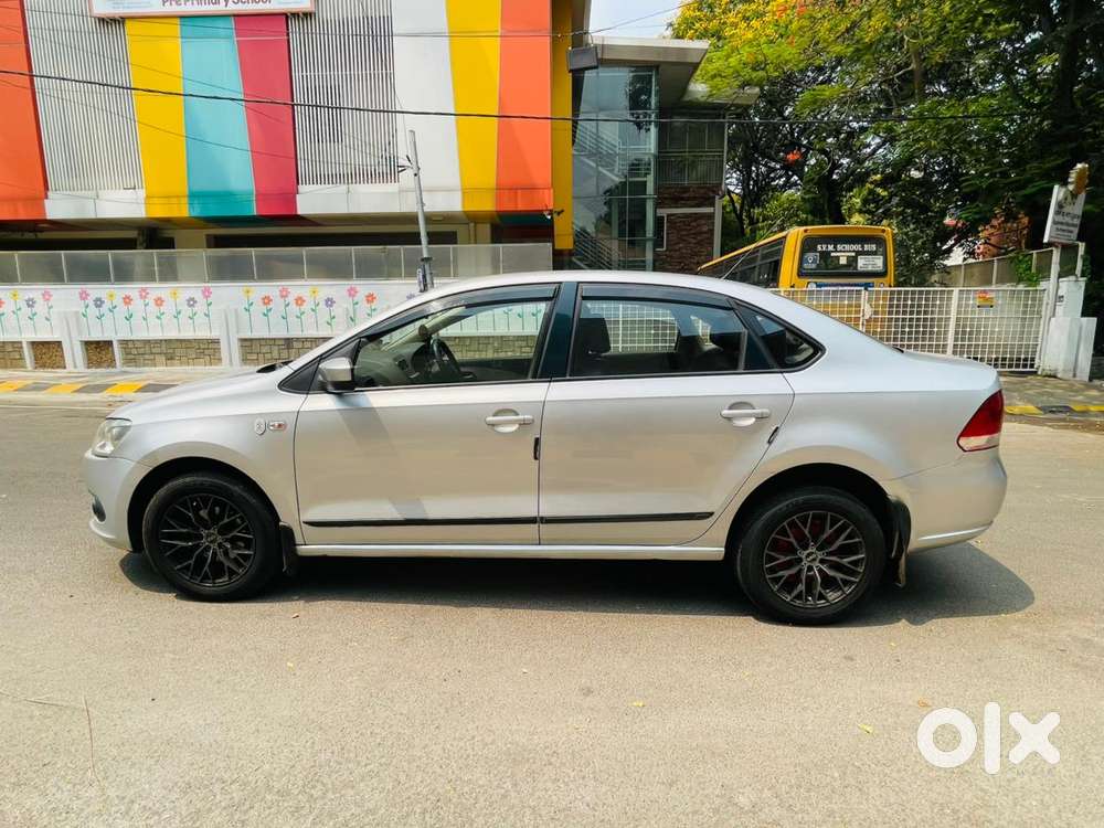 Volkswagen Vento 1.2 Highline Plus At 16 Alloy, 2011, Petrol