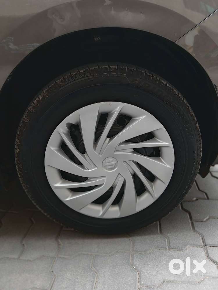 Maruti Suzuki Ertiga 1.5 Vxi, 2023, Petrol