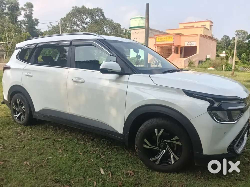 Kia Carens Luxury 2024