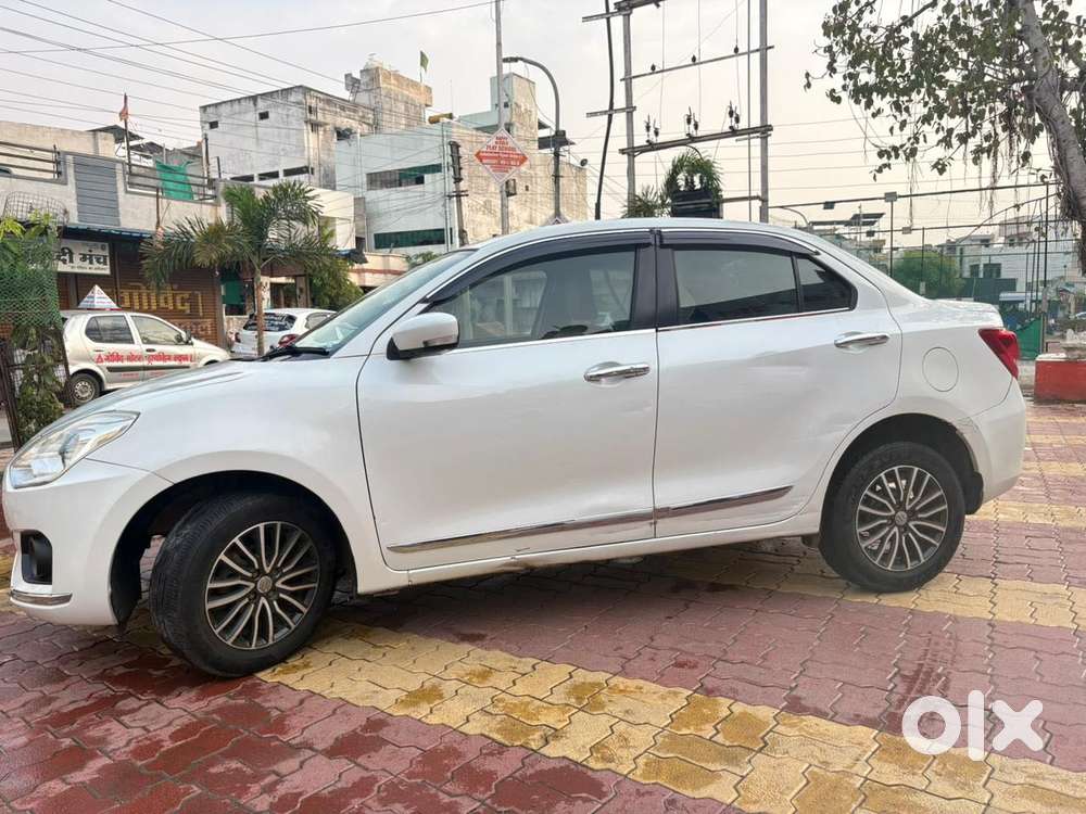 Maruti Suzuki Swift Dzire Amt Zxi, 2018, Petrol