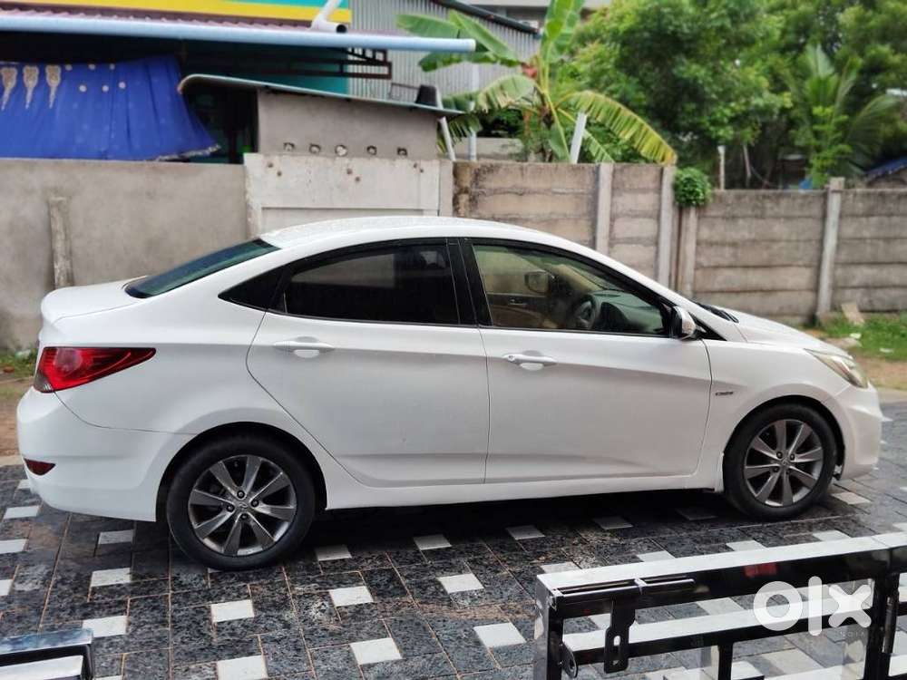 Hyundai Verna Fluidic 1.6 Crdi Sx Opt, 2011, Diesel