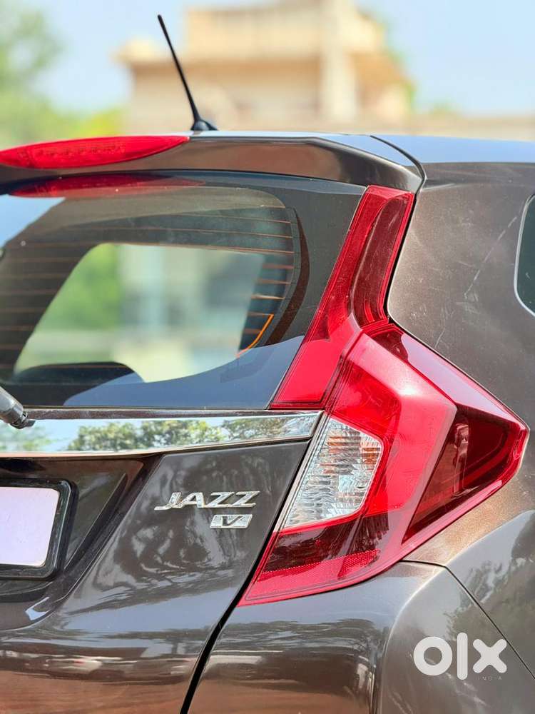 Honda Jazz V Cvt, 2015, Petrol