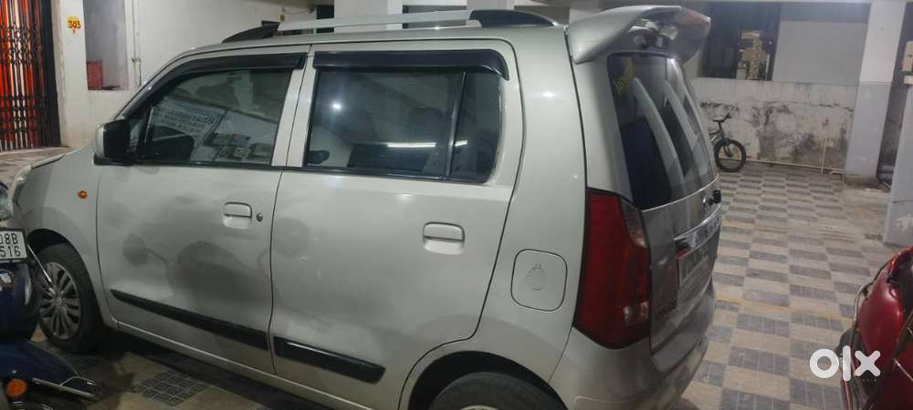 Single Owner High End Car.good Condition.full Insurance