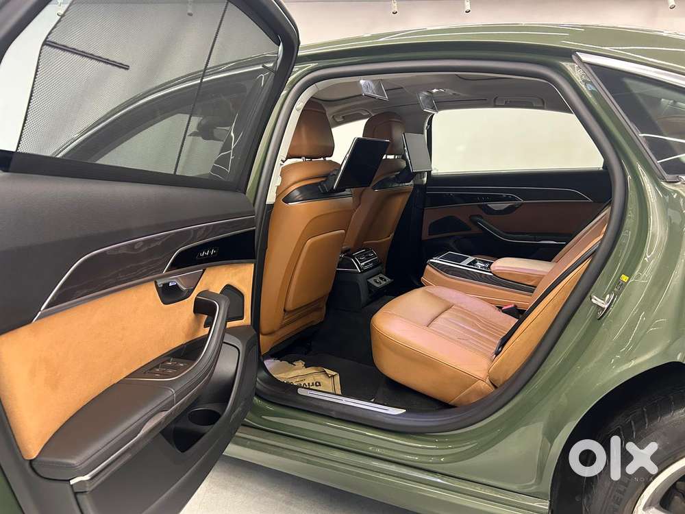 Audi A8 L Technology, 2022, Petrol