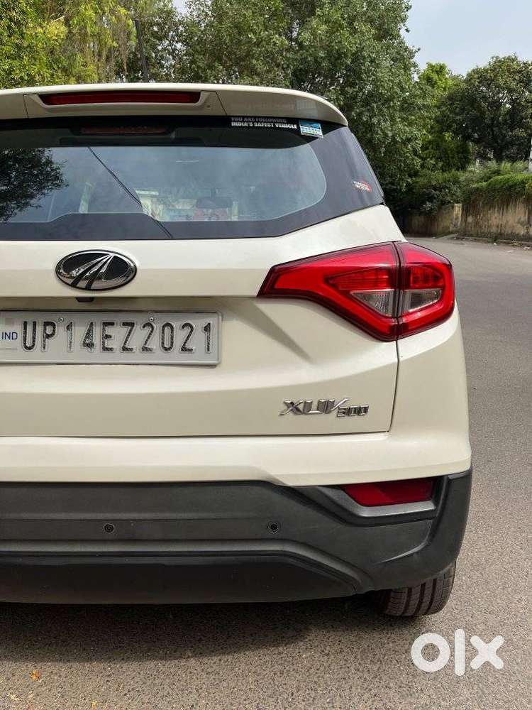 Mahindra Xuv300 1.2 W6 Amt Petrol, 2022, Petrol