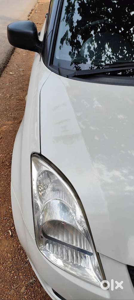 Swift Vxi White Colour