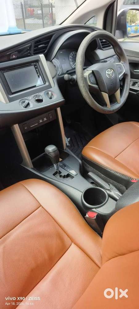 Toyota Innova Crysta 2.8 Gx At 8s, 2016, Diesel