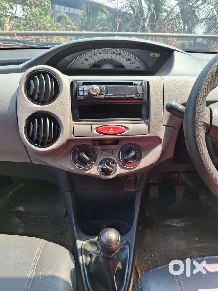 Toyota Etios 2010-2012 G, 2011, Petrol