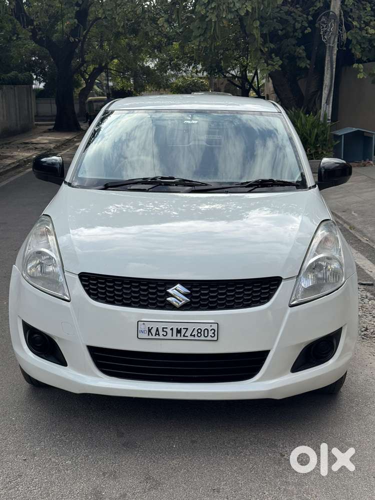 Maruti Suzuki Swift Lxi Optional-o, 2011, Petrol
