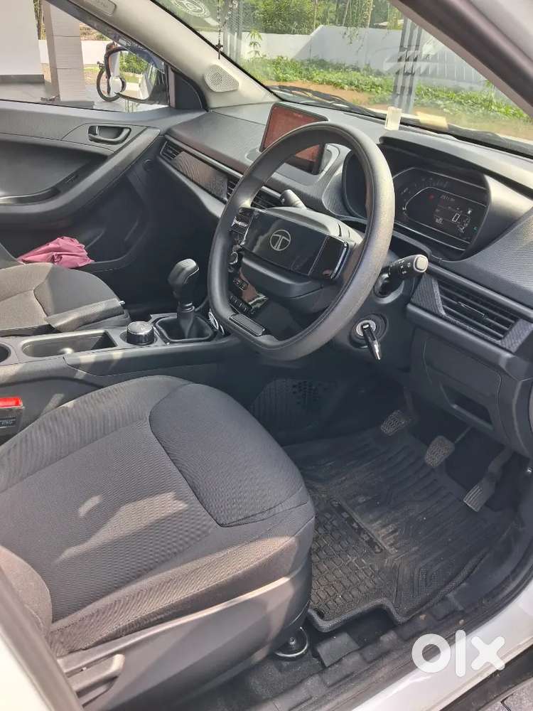 Tata Nexon Smart Petrol November 2025
