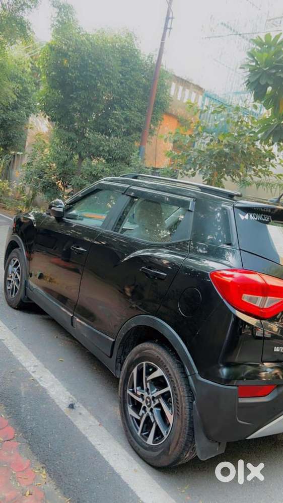 Mahindra Petrol Manual 2023 Car
