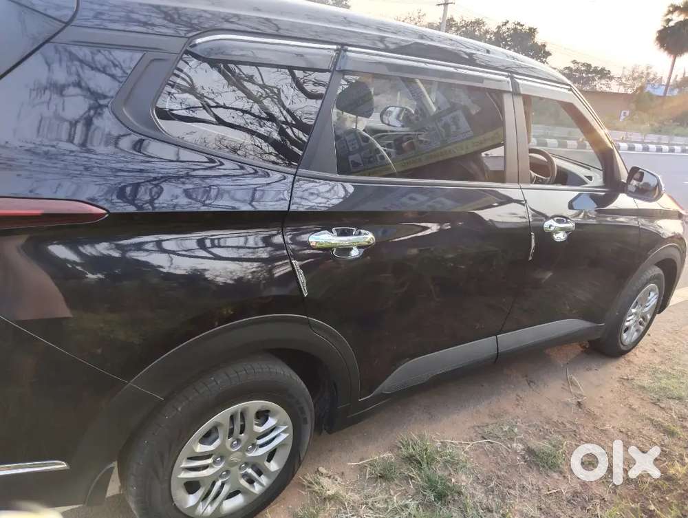 Kia Carens 2025 Petrol 14000 Km Driven