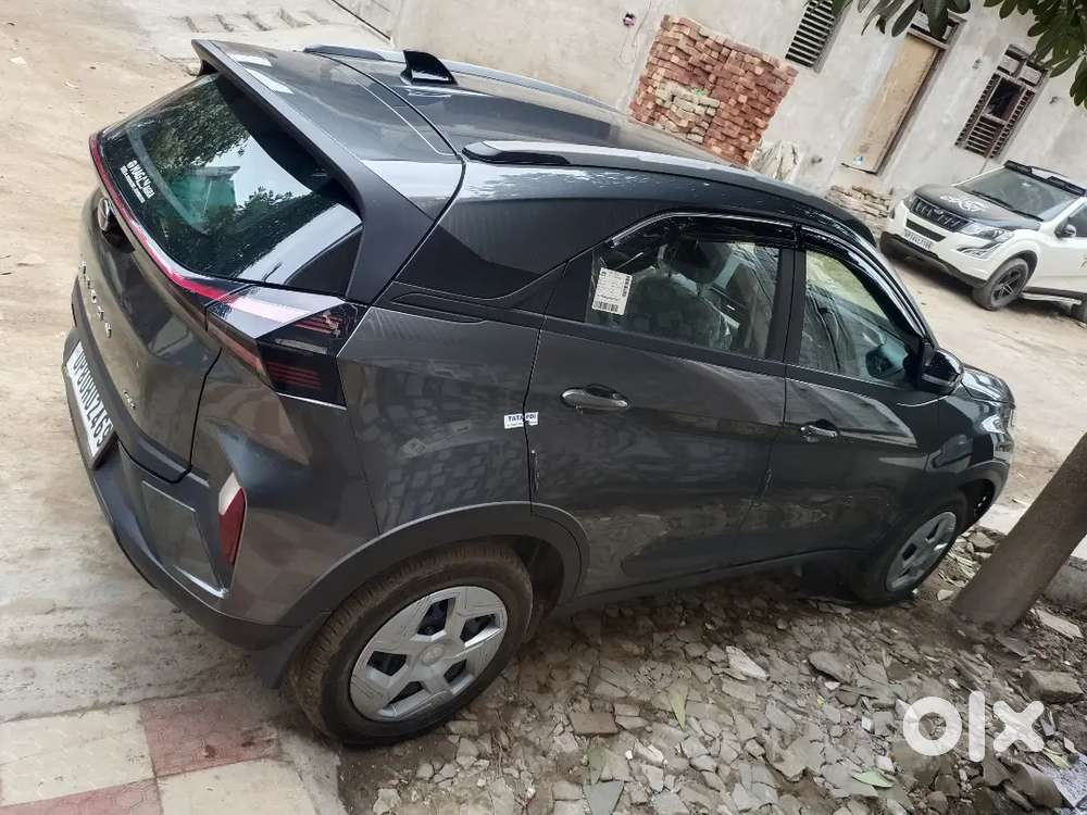 Tata Nexon Pure Plus Cng Gray Colour 2025 Three Months Old