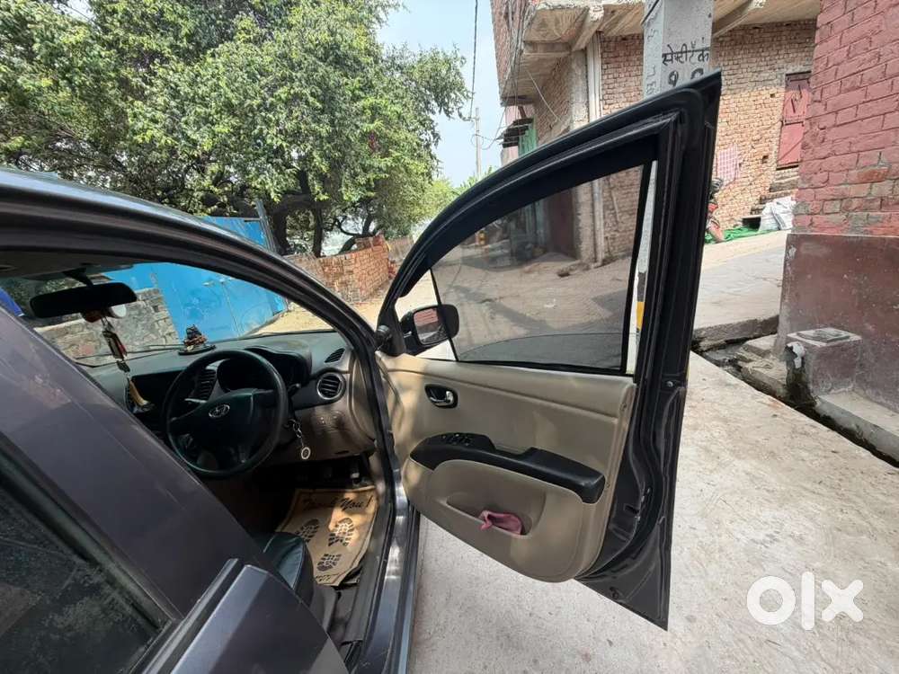 Hyundai I10 Sportz 2015 Km Driven