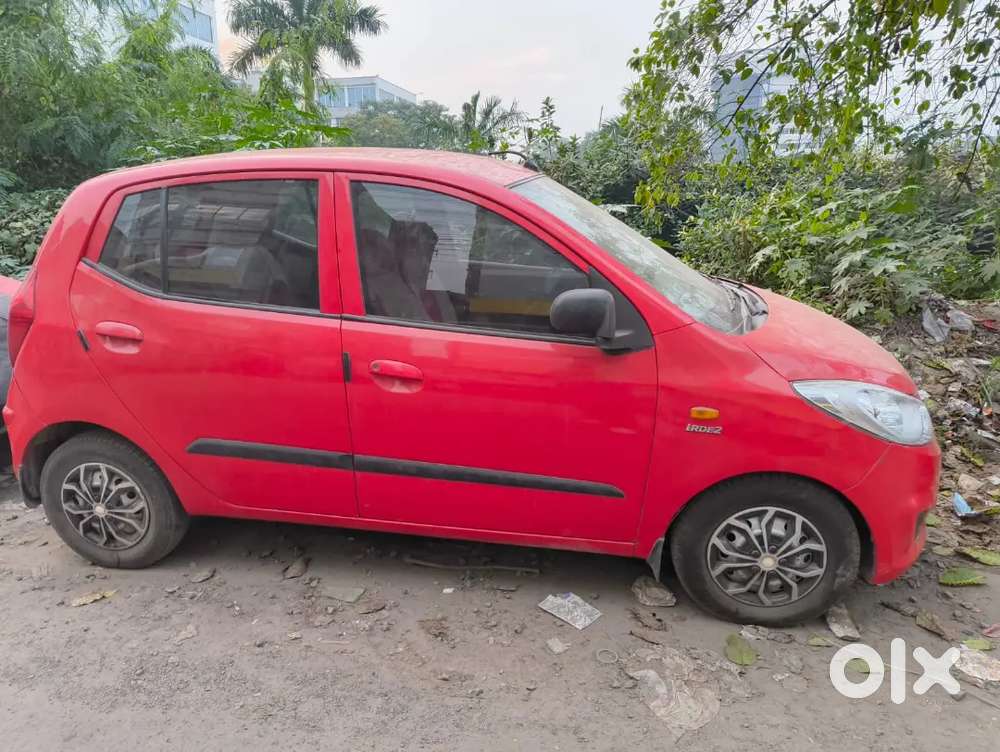 Hyundai I10 2012 Petrol  69,900 Km Driven  Well Maintained