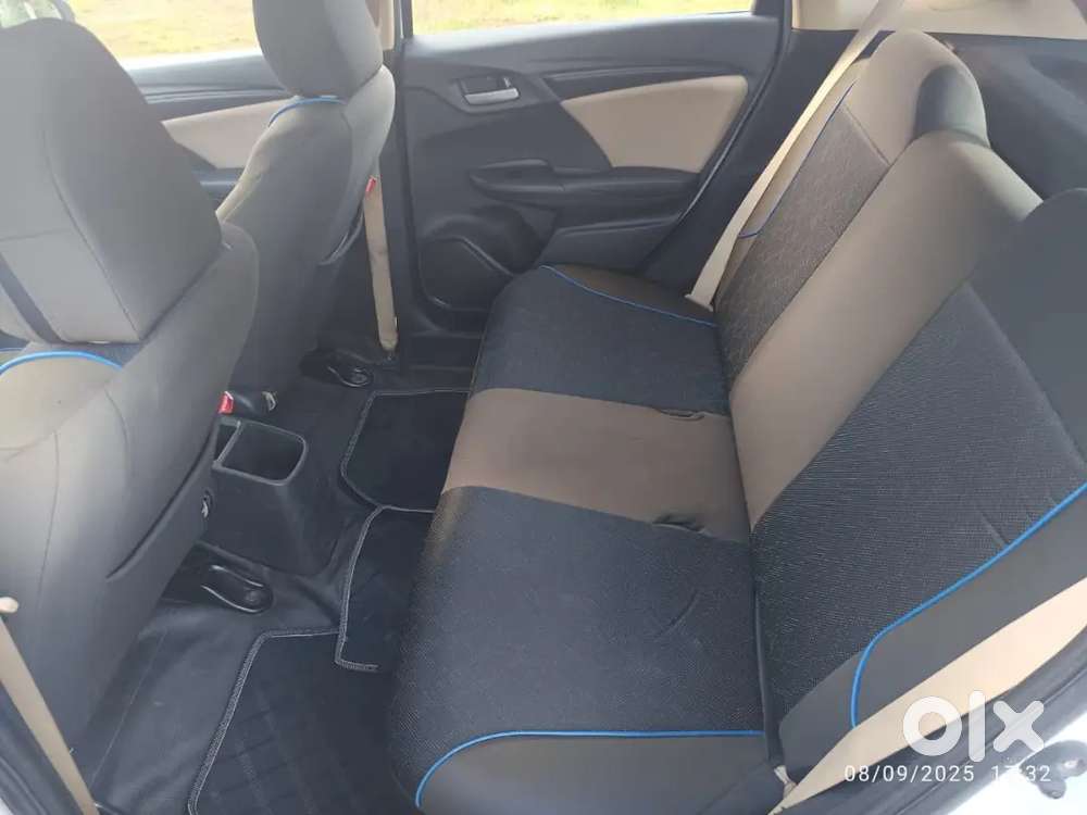 Honda Jazz 2016 Diesel Well Maintained