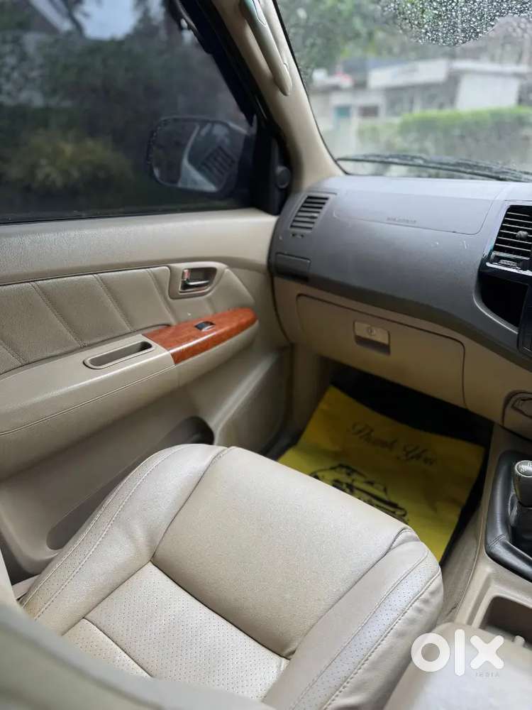 Toyota Fortuner 2011 Diesel 4×4