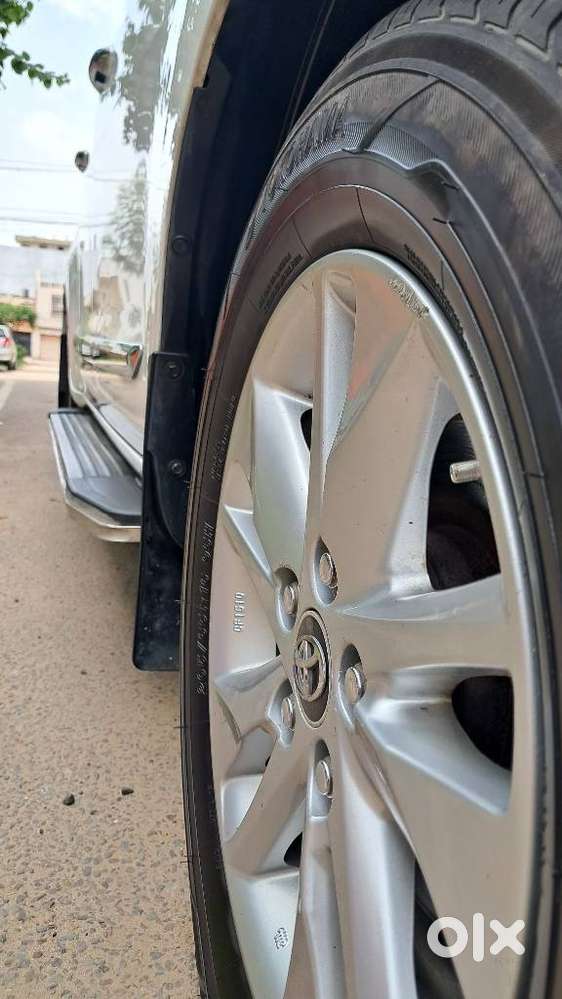Toyota Innova Crysta 2.4 V, 2018, Diesel