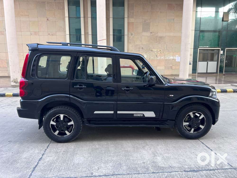 Mahindra Scorpio Classic, 2025, Diesel