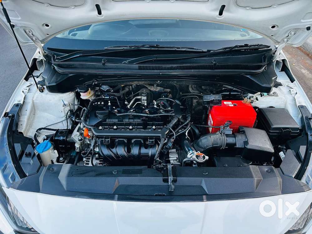 Hyundai I20 Asta (o) 1.2 Mt, 2022, Petrol