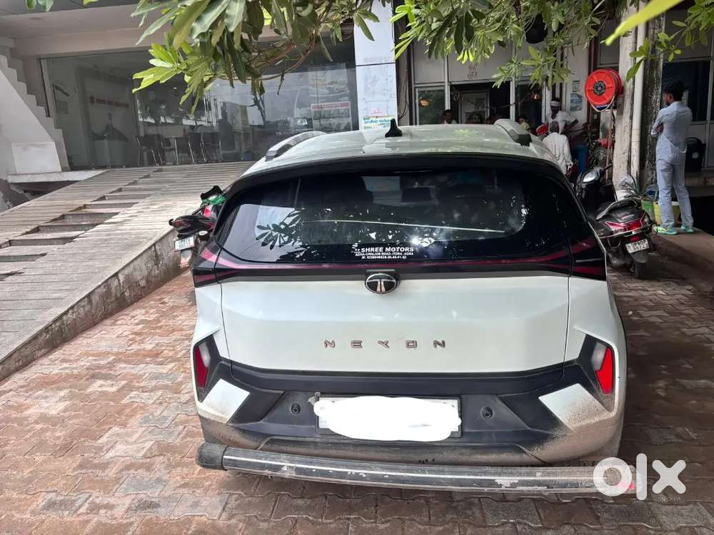 Tata Nexon 2024 Petrol