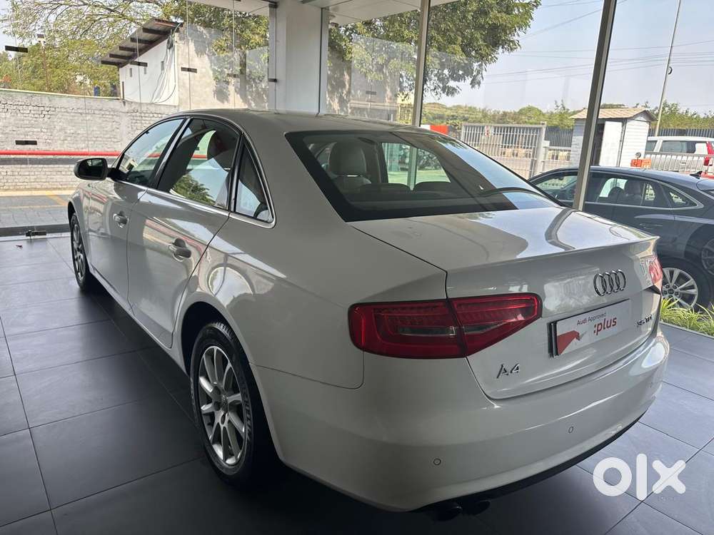 Audi A4 2.0 Tdi Premium With Sunroof, 2015, Diesel