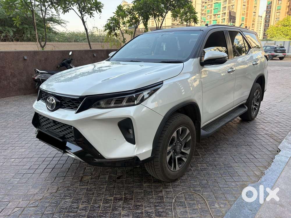 Toyota Fortuner Legender 4x4 At 2.8, 2025, Diesel