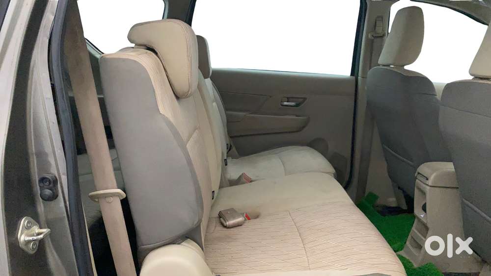Maruti Suzuki Ertiga Zxi Plus Shvs, 2022, Petrol