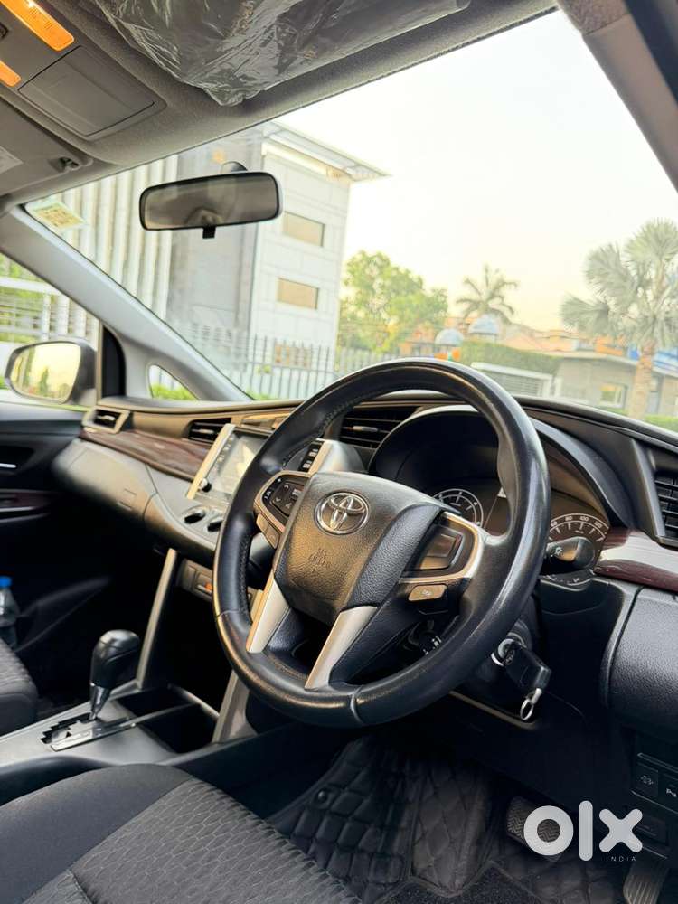 Toyota Innova Crysta 2.4 Gx Limited Edition At 7 Str, 2022, Diesel