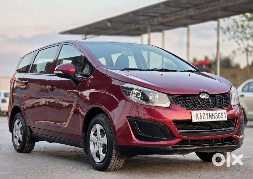 Mahindra Marazzo M4, 2019, Diesel