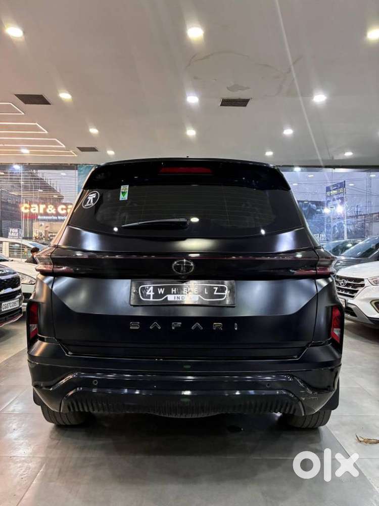 Tata Safari Accomplished X Plus 7 Str Dark Edition At, 2024, Diesel