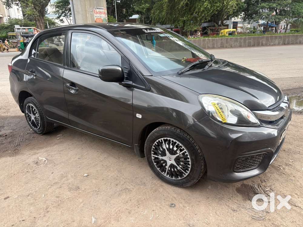 Honda Amaze 2016 Petrol Well Maintained
