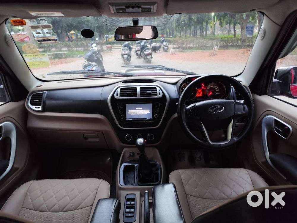 Mahindra Tuv 300