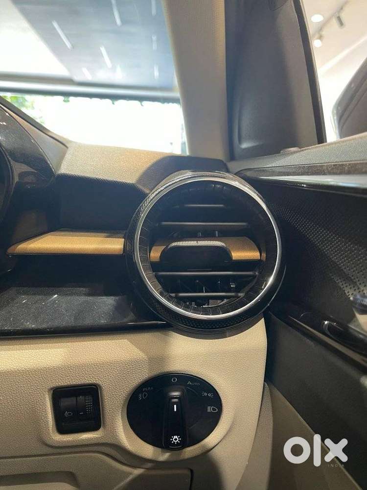 Skoda Slavia 1.0 Tsi Style, 2022, Petrol