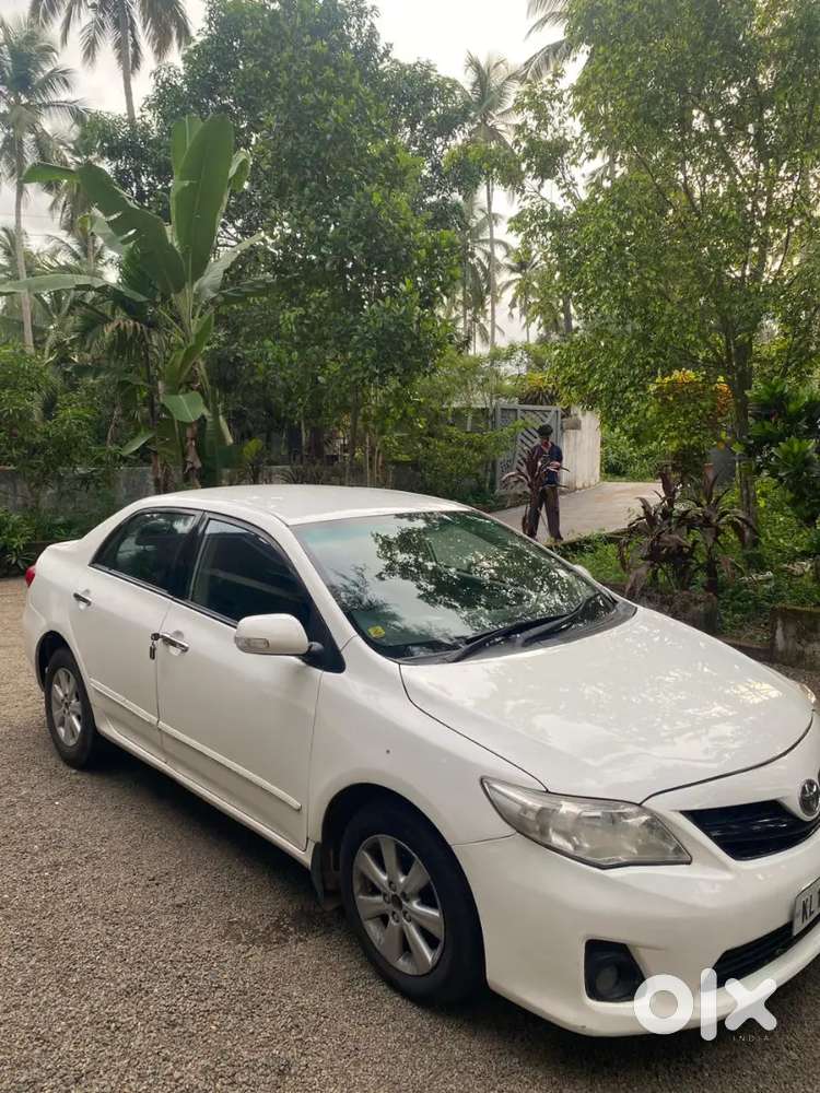 Toyota Corolla Altis 2013 Diesel 142000 Km Driven