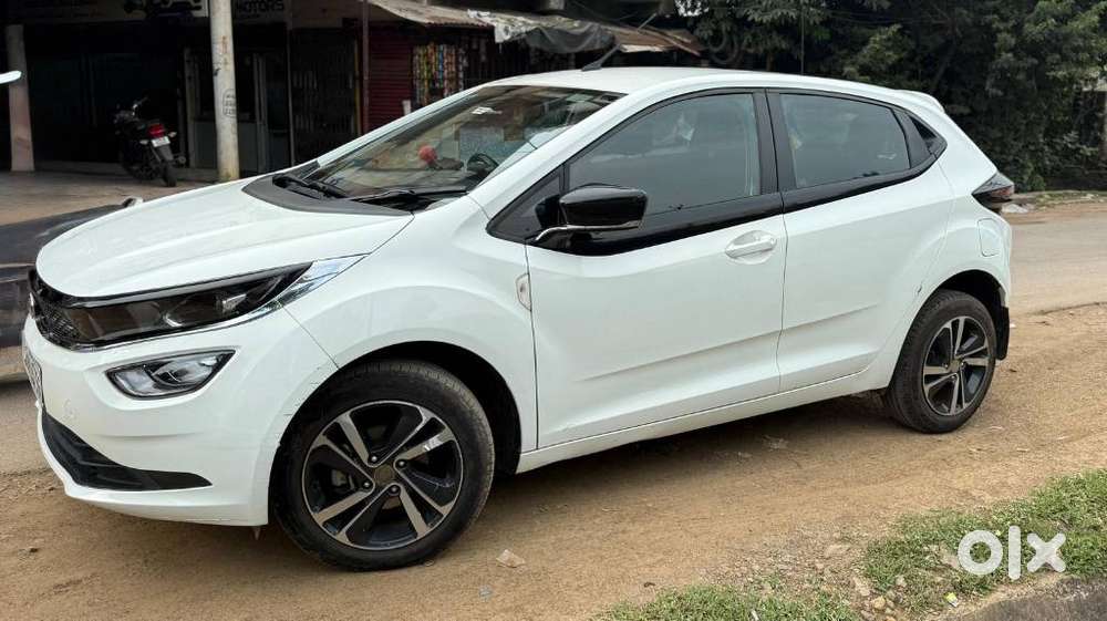 Tata Altroz Xz, 2023, Petrol