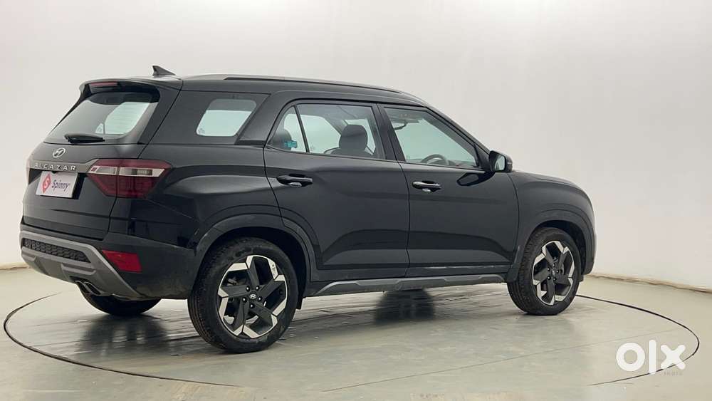 Hyundai Alcazar Platinum 7 Str 1.5 Turbo Petrol Adventure, 2023, Pet..