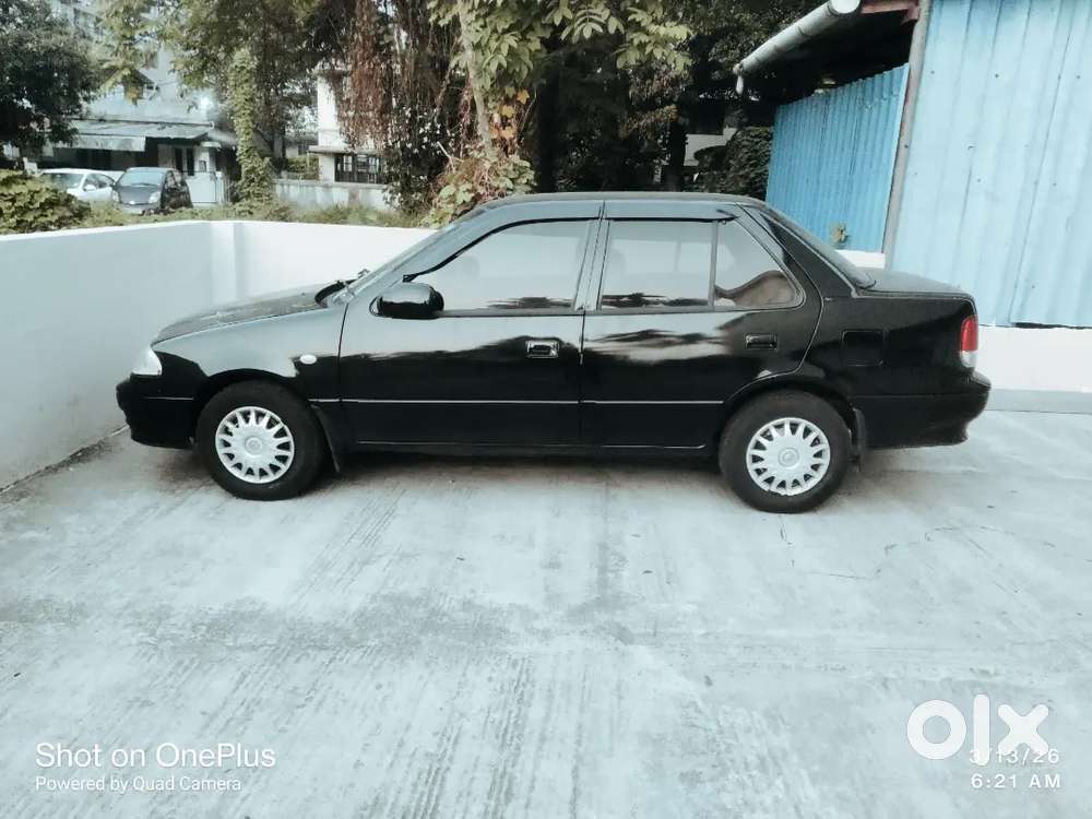 Maruti Suzuki Esteem 2005 Petrol