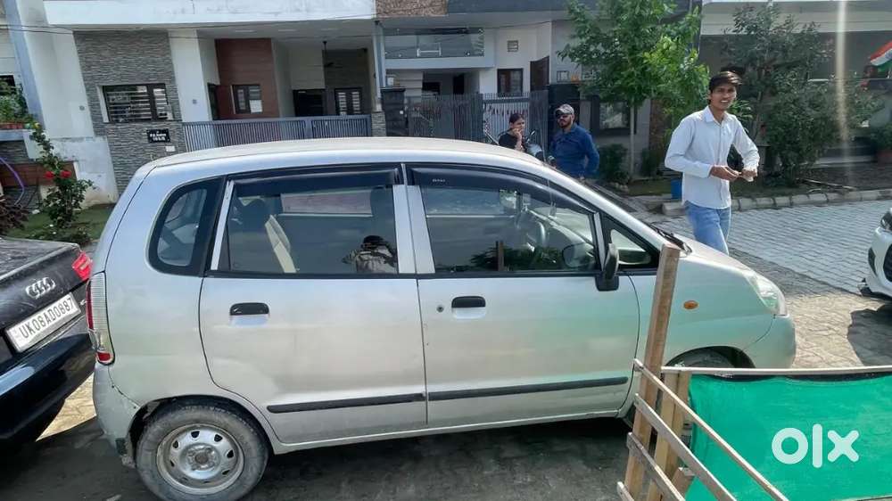 Maruti Suzuki Zen Estilo Lxi 2011