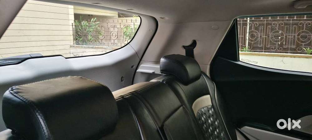 Mahindra Xuv300 W8 Diesel, 2022, Diesel