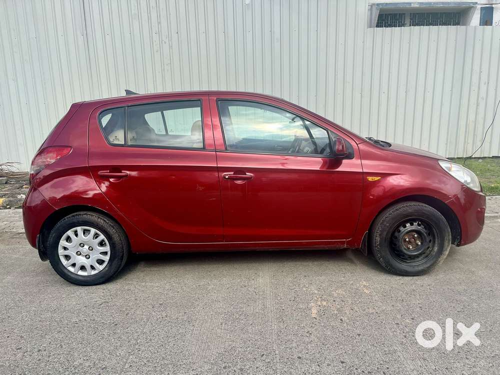 Hyundai I20 Magna 1.2 Mt, 2011, Petrol