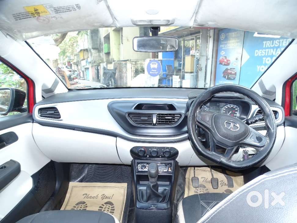 Tata Altroz 1.2 Xe, 2022, Petrol