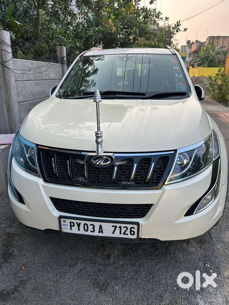 Mahindra Xuv500 2017 Diesel 50000 Km Driven