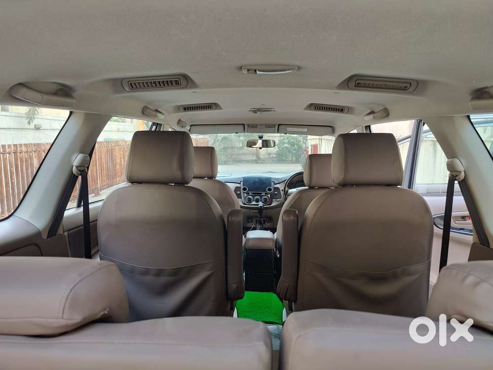 Toyota Innova 2.5 G (diesel) 8 Seater Bs Iv, 2016, Diesel