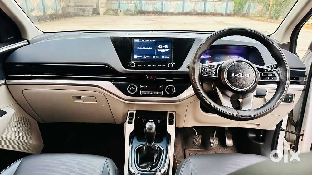 Kia Carens 1.5 Premium 7 Str, 2024, Diesel